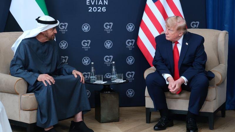 بعد التصعيد الإيراني الأمريكي.. اتصال هاتفي بين محمد بن زايد وترامب