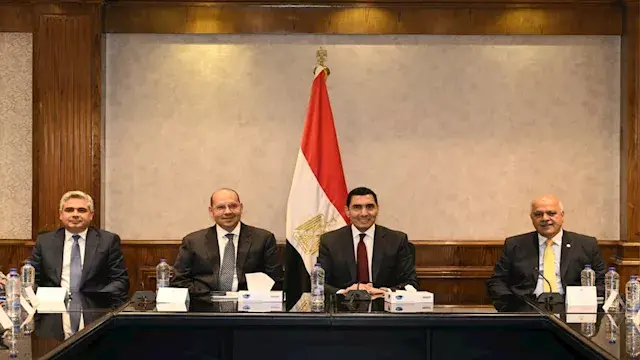 استعدادات أولمبياد لوس أنجلوس.. وزير الرياضة يلتقي إدريس ورؤساء الاتحادات