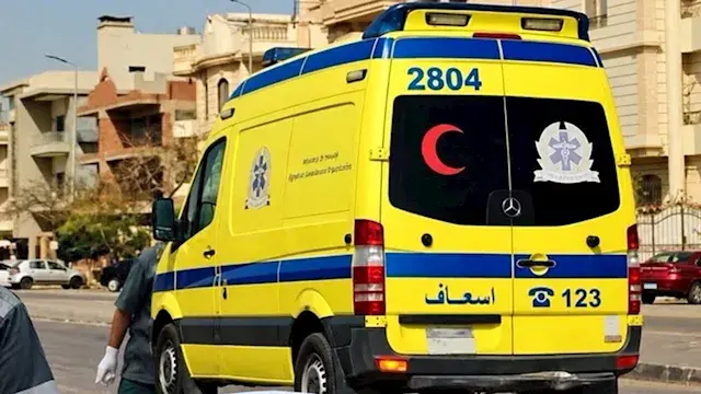 إصابة شخصين إثر تصادم 3 سيارات في التجمع