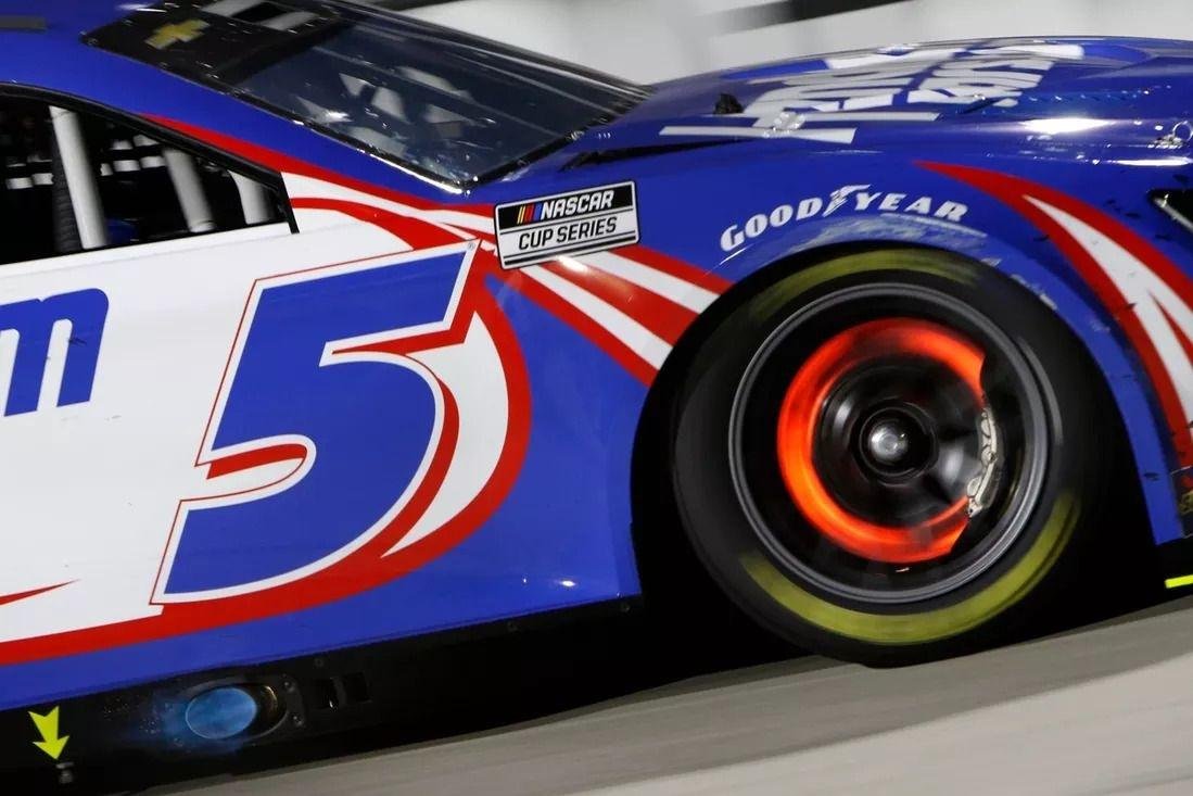 NASCAR to allow brake rotor and pad changes after Phoenix qualifying