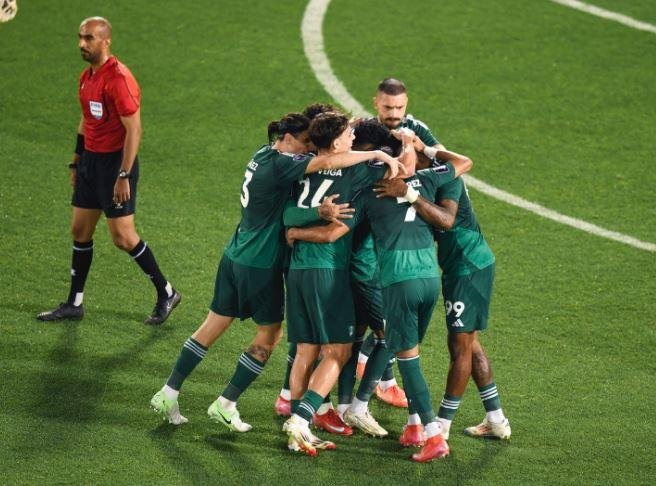 بوسيتش مدرب الأهلي السعودي يؤج...