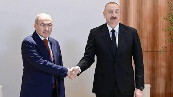 علييف وباشينيان يبحثان مسار تط...