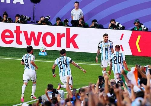 ميسي يحقق رقما قياسيا جديدا في...