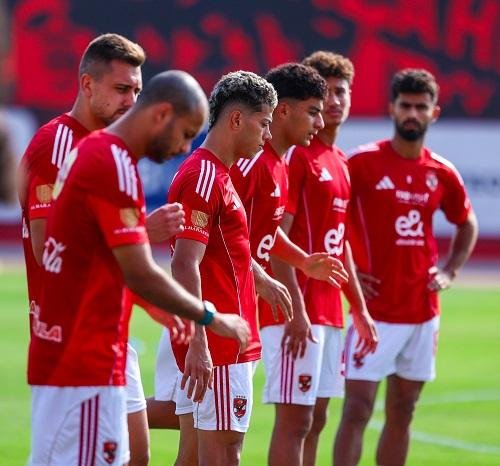 تحديد موعد عودة نجوم الأهلي لل...
