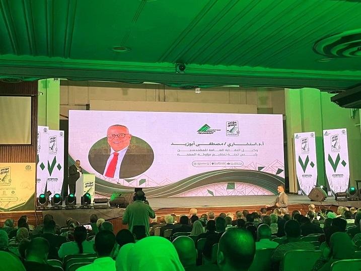 وكيل المهندسين: توقيع اتفاقيات...