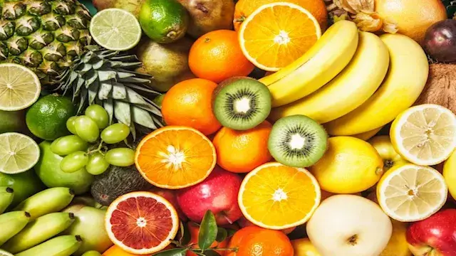 ما هي مخاطر الإفراط في تناول الفاكهة؟