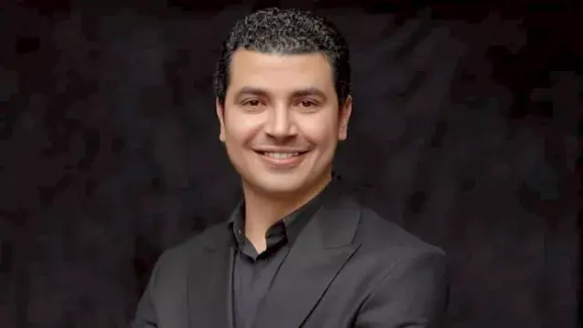 فيديو| محمد أنور يقدم مع ابنته...