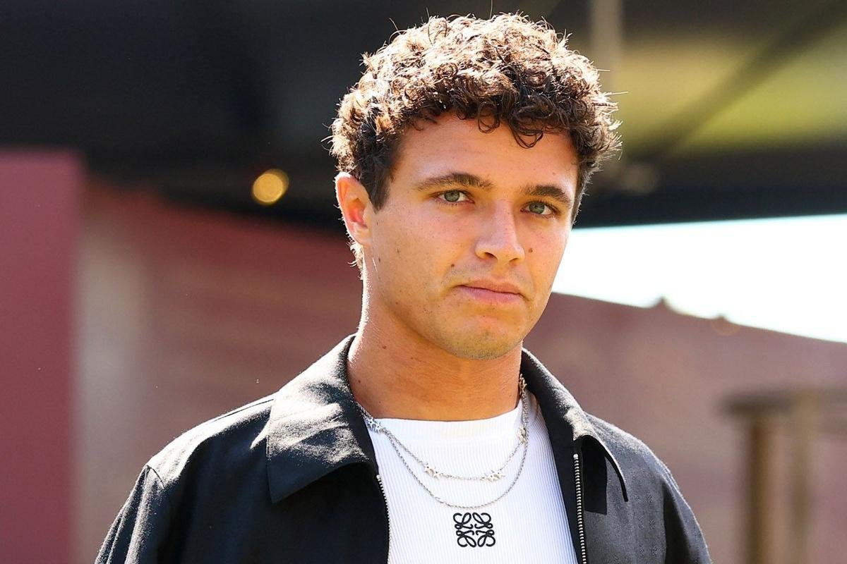 Lando Norris spotted driving Ferrari F40 in London after 2025 crash
