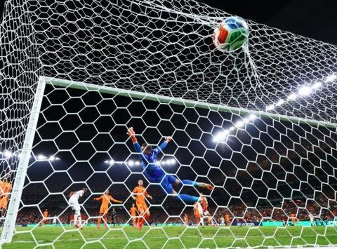 كأس العالم: المغرب يبلغ دور الستة عشر بعد تجاوزه هولندا بركلات الترجيح