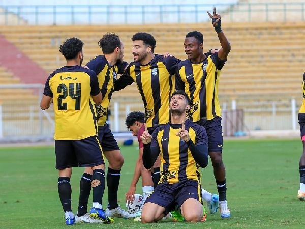 ثلاثي هجومي يقود تشكيل المقاول...