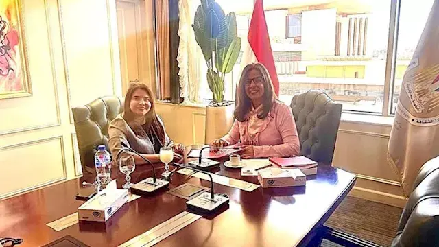 وزيرة الثقافة تبحث استثمار الج...