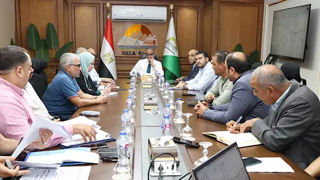 محافظ الجيزة يتابع تطوير محيط...