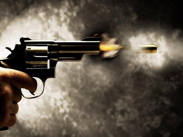 مسلحون يطلقون النار بمنطقة الم...