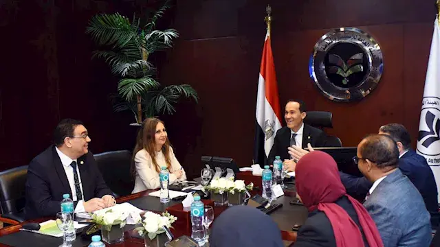 محمد عوض يبحث خطط تطوير منظومة الجودة بهيئة الاستثمار