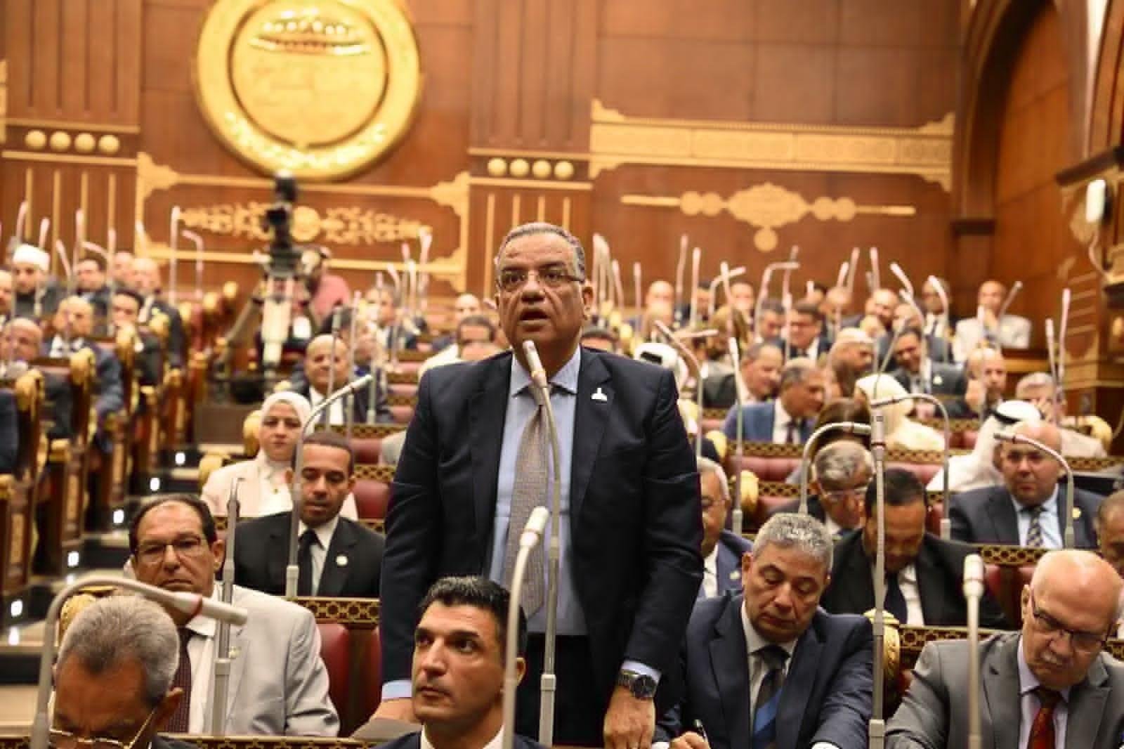محمود مسلم ينادي بتحويل مصر إل...
