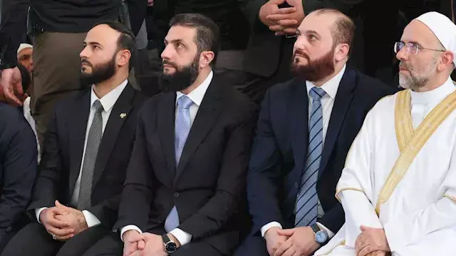 حقائب "باليستية" تحيط بالشرع خ...