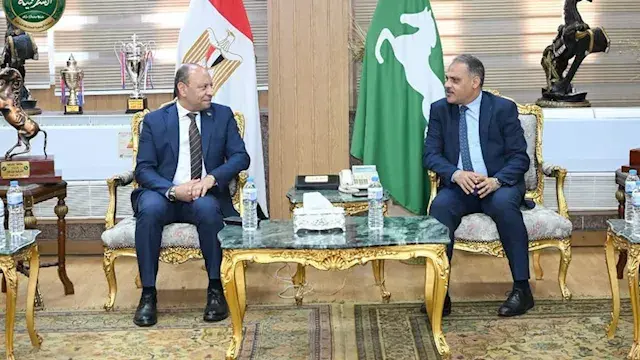 الغاز أولاً ثم الرصف.. محافظ ا...