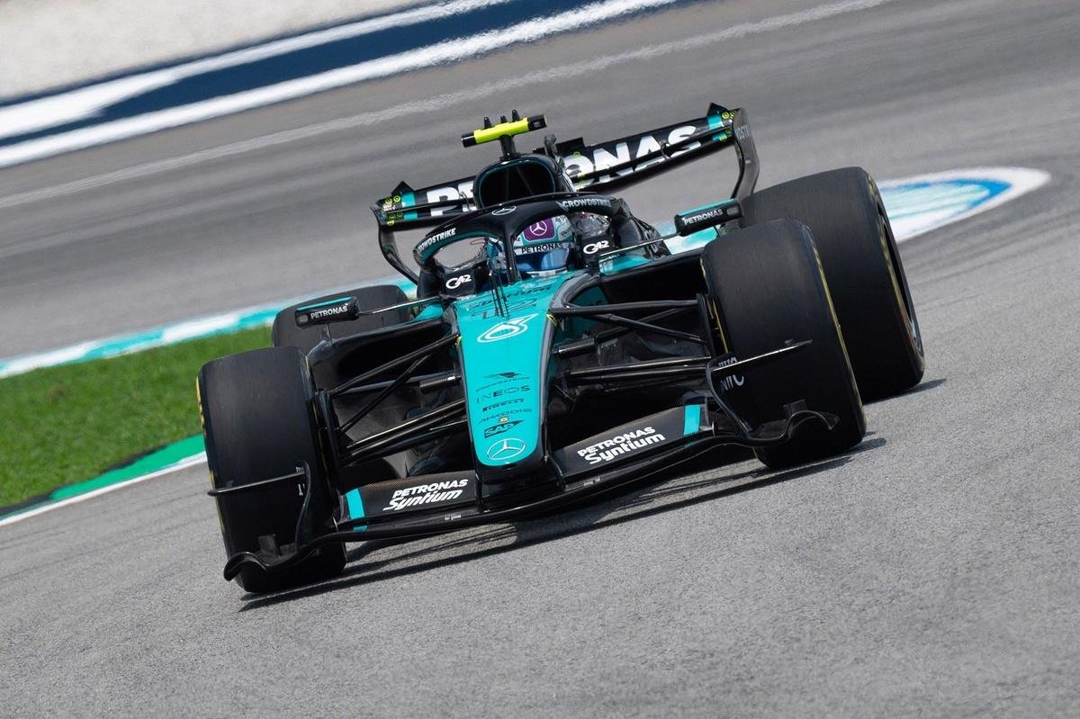 F1 Bahrain GP in Malaysia: Kimi Antonelli recovers from tough Friday to top FP3