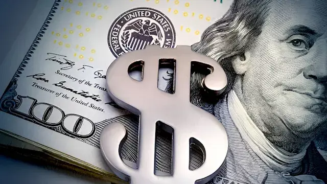 (محدث) لماذا تخطى سعر الدولار 53 جنيها خلال تعاملات اليوم في البنوك؟