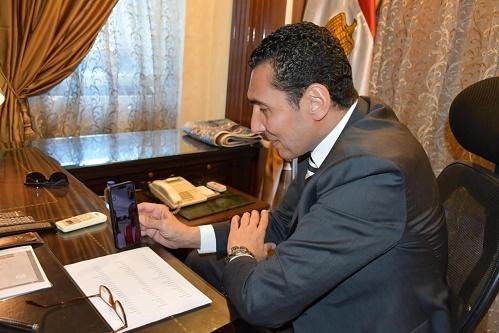 وزير الرياضة يهنئ أسـيل أسامة...