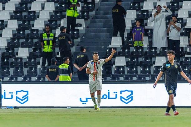 ملك الـ+90.. تريزيجيه ينقذ الر...