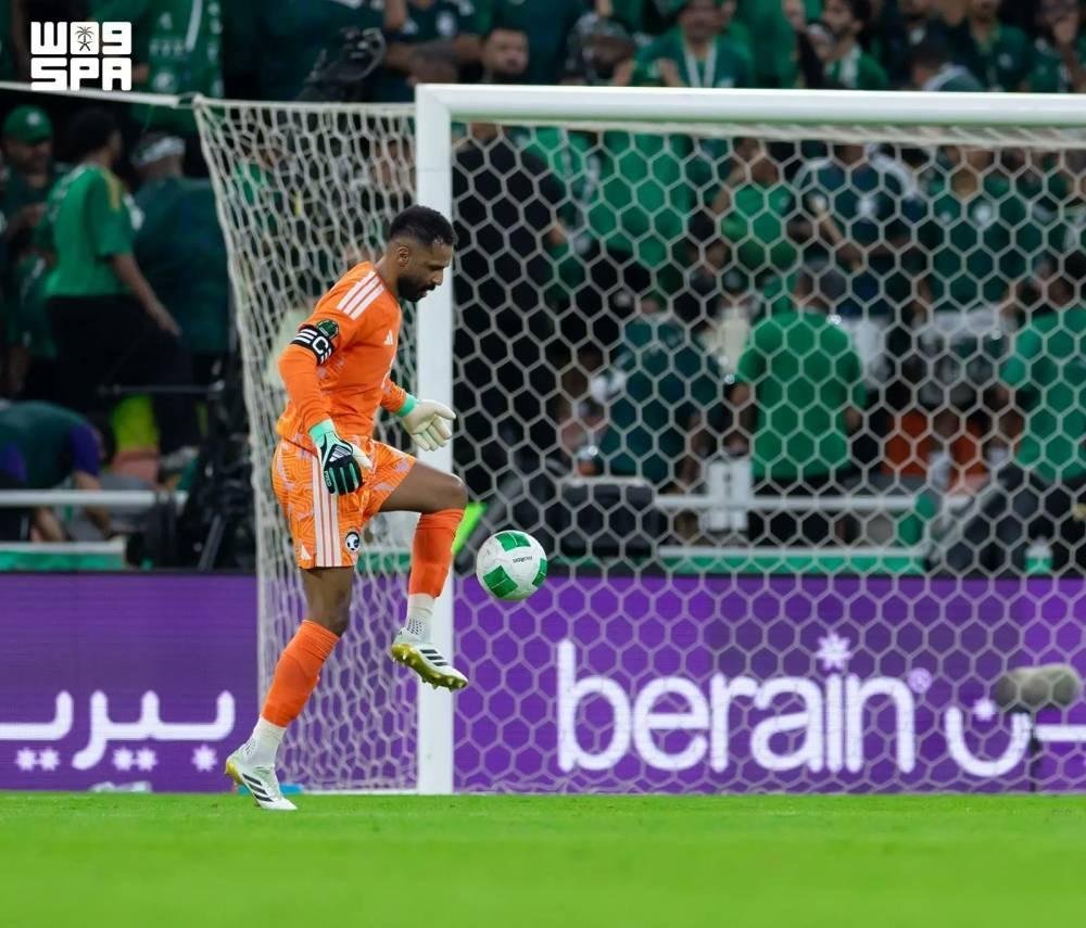 قفاز الذهب