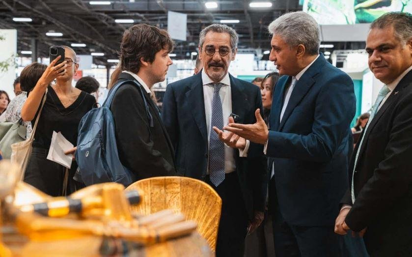 وزير السياحة يبحث مع وزير  التجارة والسياحة الفرنسي سبل التعاون المشترك بين البلدين