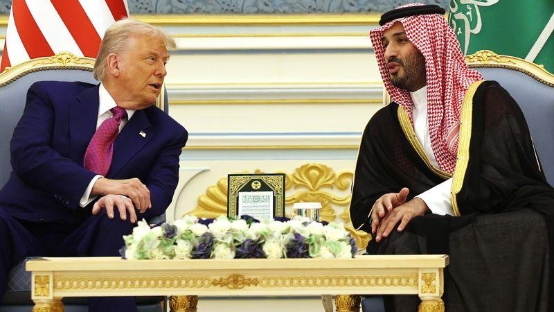 "تحدثت مع الأمير محمد بن سلمان".. ترامب يكشف لـCNN عن اتصال بولي العهد السعودي بعد هجمات الحوثيين