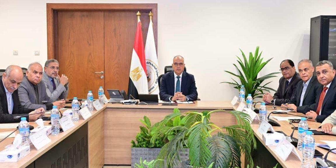 وزير الري يتابع تداعيات ظاهرة...