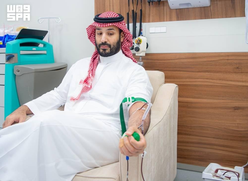 ولي العهد يقود حملة اقتداء وعطاء بتقديمه النموذج والقدوة الملهمة