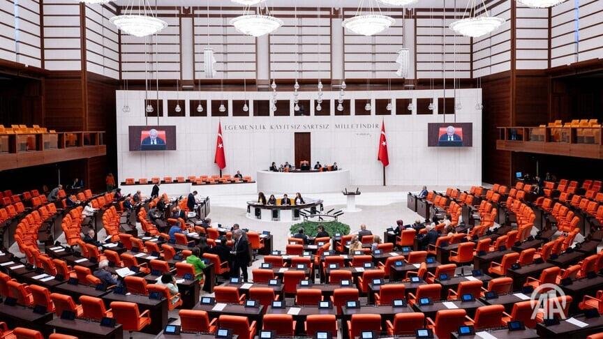 إحالة مشروع قانون يهدف إلى تحق...