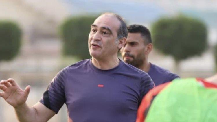 إعلامي يكشف عن مدرب مصري مرشح لخلافة عموتة في الأهلي.. ما السبب؟