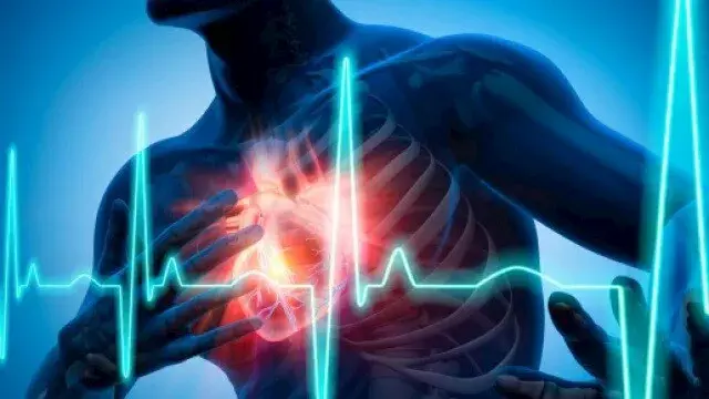 لا تتجاهلها.. 3 علامات تحذيرية مبكرة للنوبة القلبية