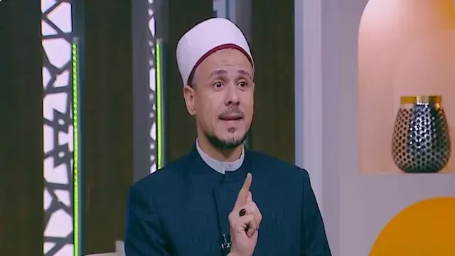 أزهري: التواضع لله يرفع قدر ال...