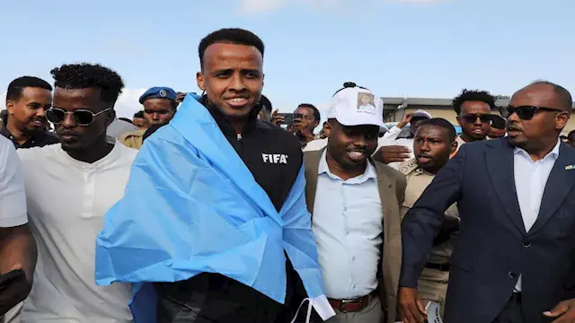 استقبال شعبي للحكم الصومالي عم...