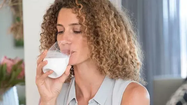 هل تعاني من نقص فيتامين د؟.. هذه المشروبات الحل