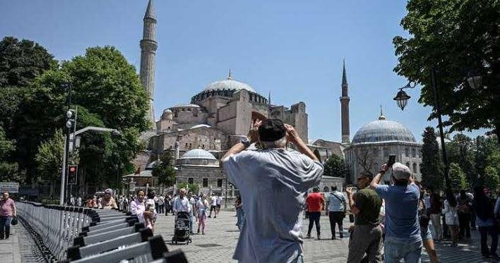 تركيا تستقبل نحو 35 مليون زائر أجنبي خلال أول 8 أشهر من 2026