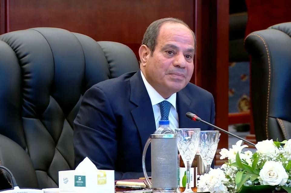 السيسي يترأس وفد مصر في قمة بر...