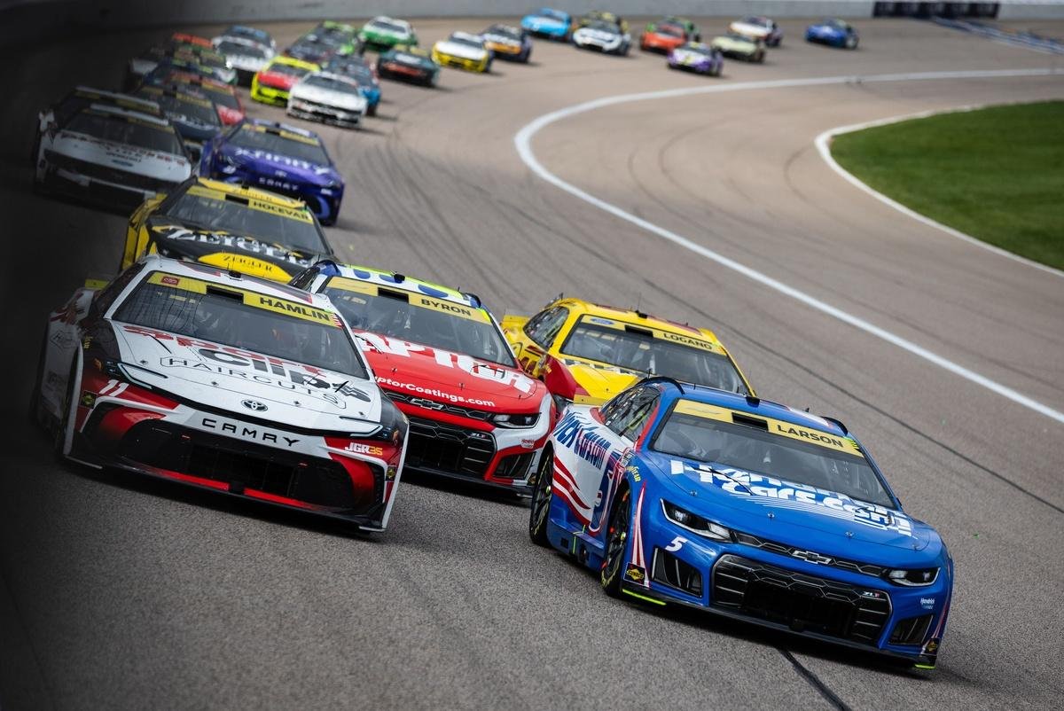Complete NASCAR Cup points standings after 2026 Kansas II