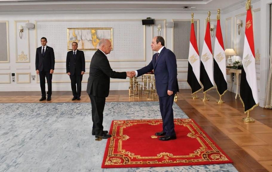 أبو ريدة: التأهل إلى المونديال...