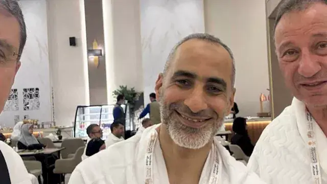 الخطيب يؤدي مناسك الحج (صورة)