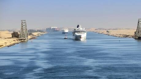 قناة السويس تستعيد زخمها بقفزة كبيرة في حركة الملاحة والإيرادات