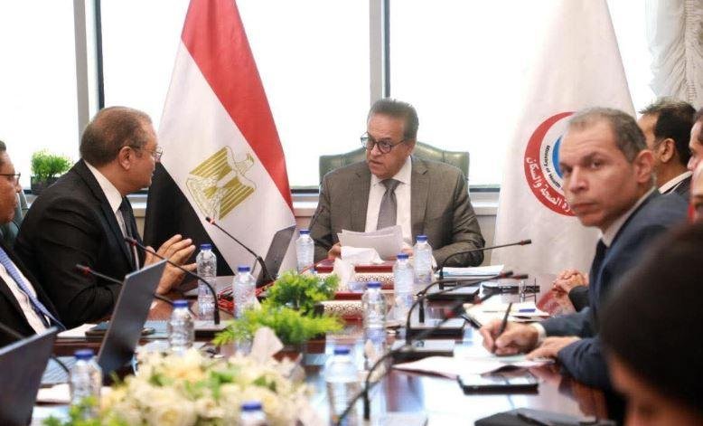 وزير الصحة يعقد اجتماعا لمتابعة التقرير السنوي للهيئة العامة للاعتماد والرقابة الصحية