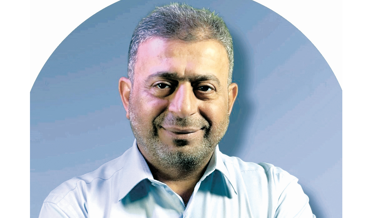 المهندس سفيان خالد خبير التأمي...