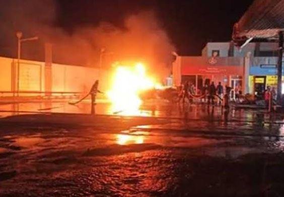 السيطرة على حريق بمحطة وقود بن...