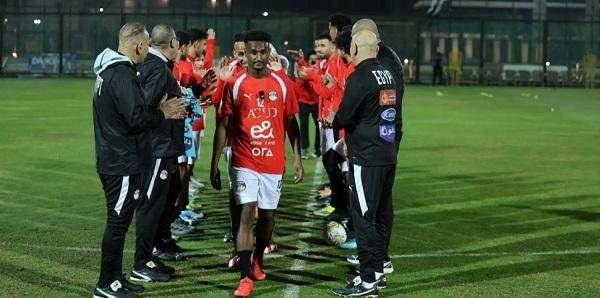 اتحاد الكرة يكشف حقيقة اجتماع...