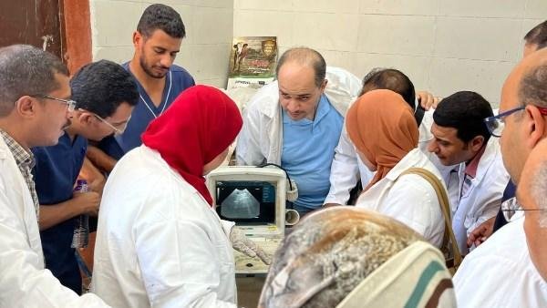 محافظ أسيوط: تدريب 40 طبيبًا ب...
