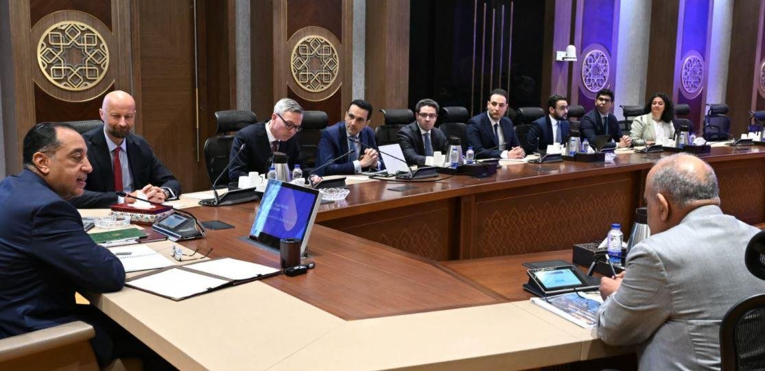 مدبولي يبحث مشروعات سكاتك النر...