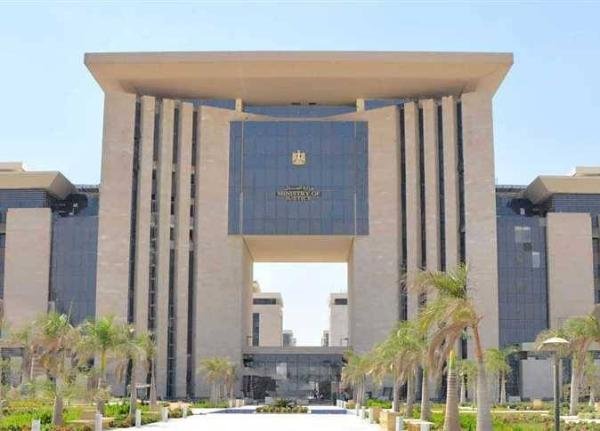 العدل تتوسع في قائمة الخدمات الممنوعة عن المحكوم عليهم في قضايا سداد النفقة