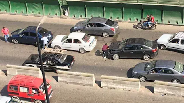 أمن القاهرة يكشف ملابسات فيديو حادث مروري متسلسل بالقاهرة أعلى كوبري بمدينة نصر